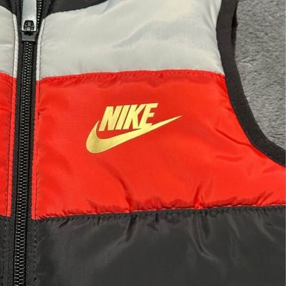 Nike Toddler Black/ Red/Gray Full Zip Puffer Vest - Picture 2 of 6